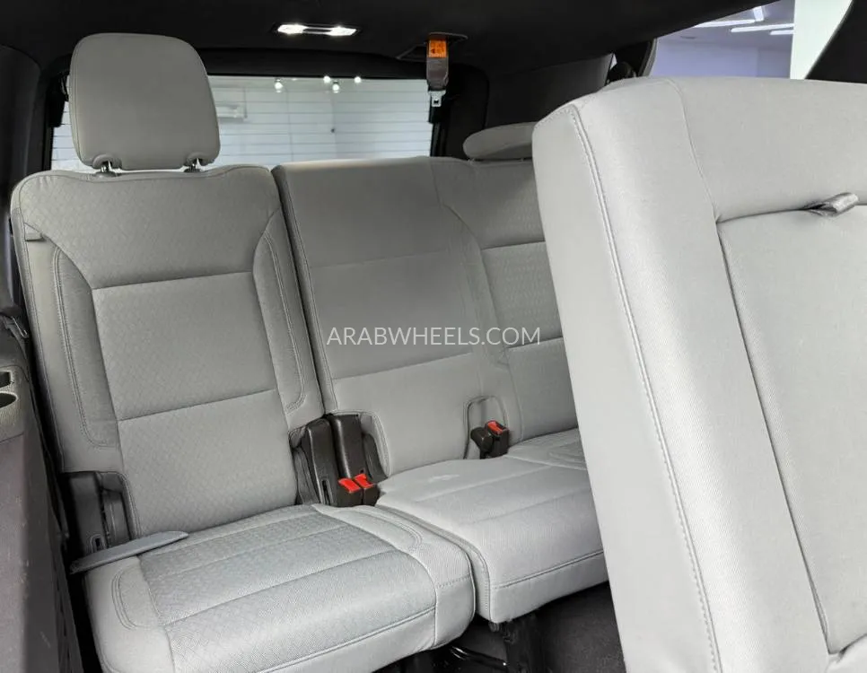 Chevrolet Tahoe 2021 for Sale in Dubai Image-17