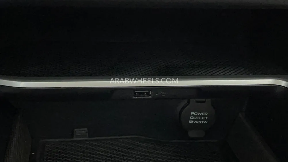 Geely Emgrand 2024 for Sale in Dubai Image-43