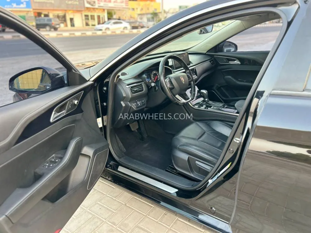 Hongqi H5 2019 for Sale in Ras Al Khaimah Image-9