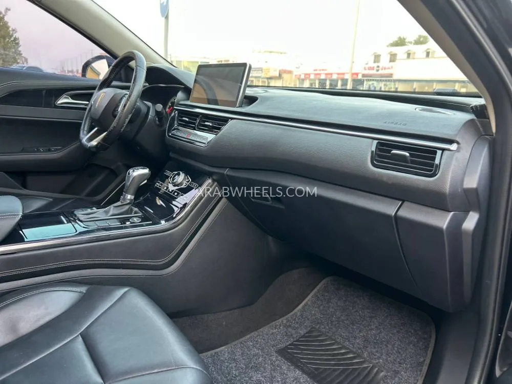 Hongqi H5 2019 for Sale in Ras Al Khaimah Image-16