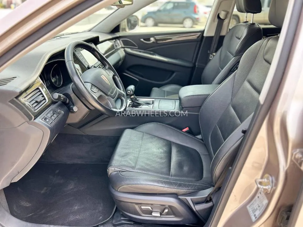 Hongqi HS7 2019 for Sale in Ras Al Khaimah Image-12