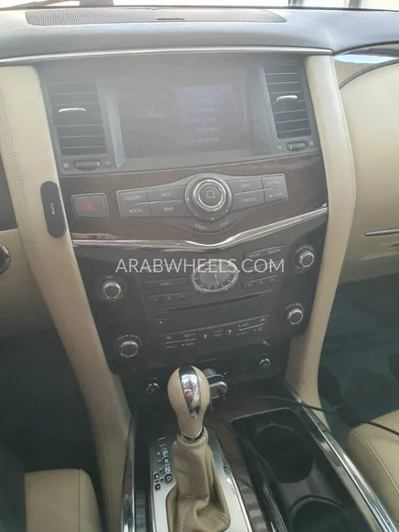 Infiniti QX80 2014 for Sale in Ras Al Khaimah Image-20
