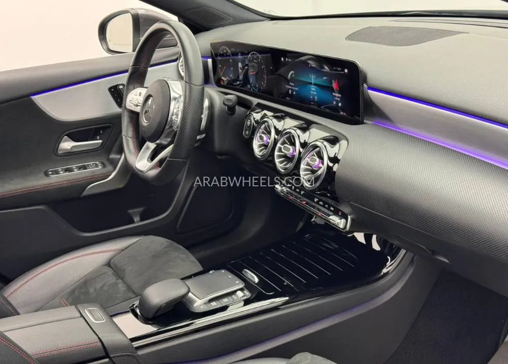 مرسيدس بنز كلاس A 2021 for Sale in دبي Image-8
