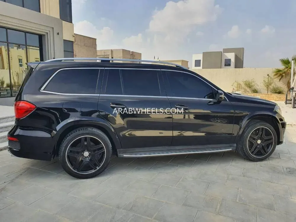Mercedes Benz GL Class 2015 for Sale in Ras Al Khaimah Image-4