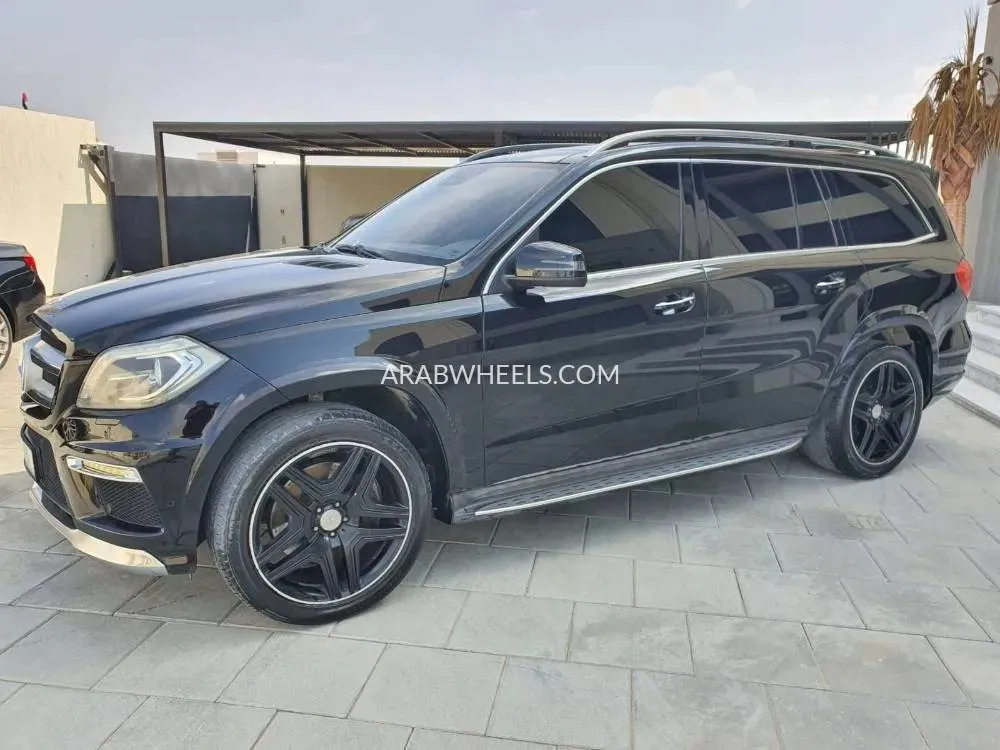 Mercedes Benz GL Class 2015 for Sale in Ras Al Khaimah Image-9