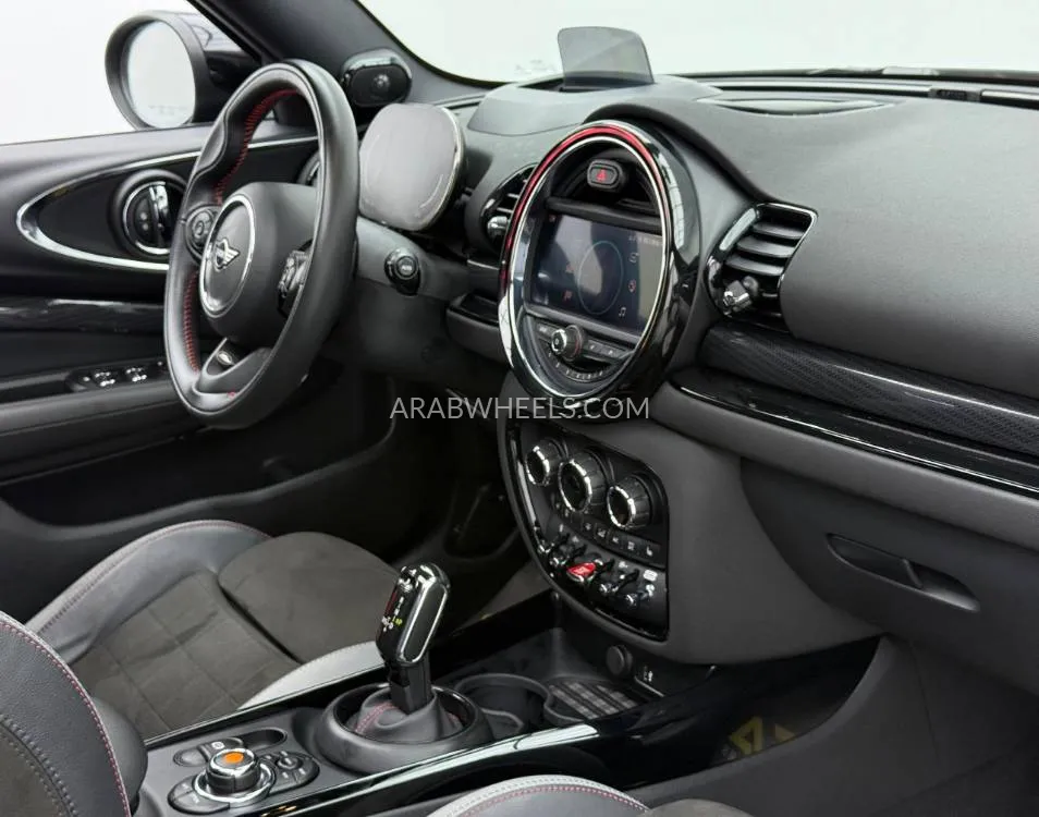 Mini Clubman 2022 for Sale in Dubai Image-15