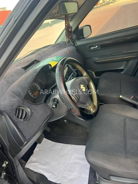 Suzuki Swift 2011 for Sale in Dubai Image-2