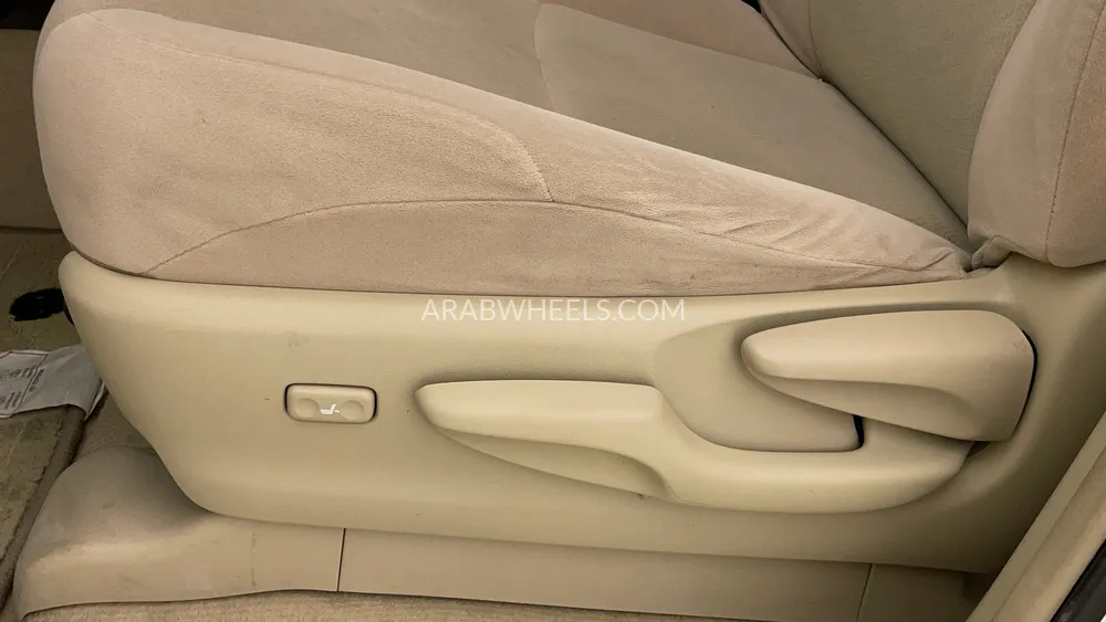 Toyota Land Cruiser Prado 2023 for Sale in Dubai Image-21