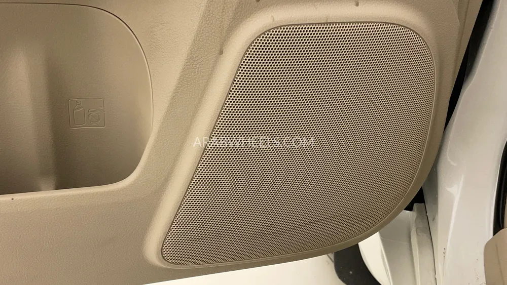 Toyota Land Cruiser Prado 2023 for Sale in Dubai Image-22