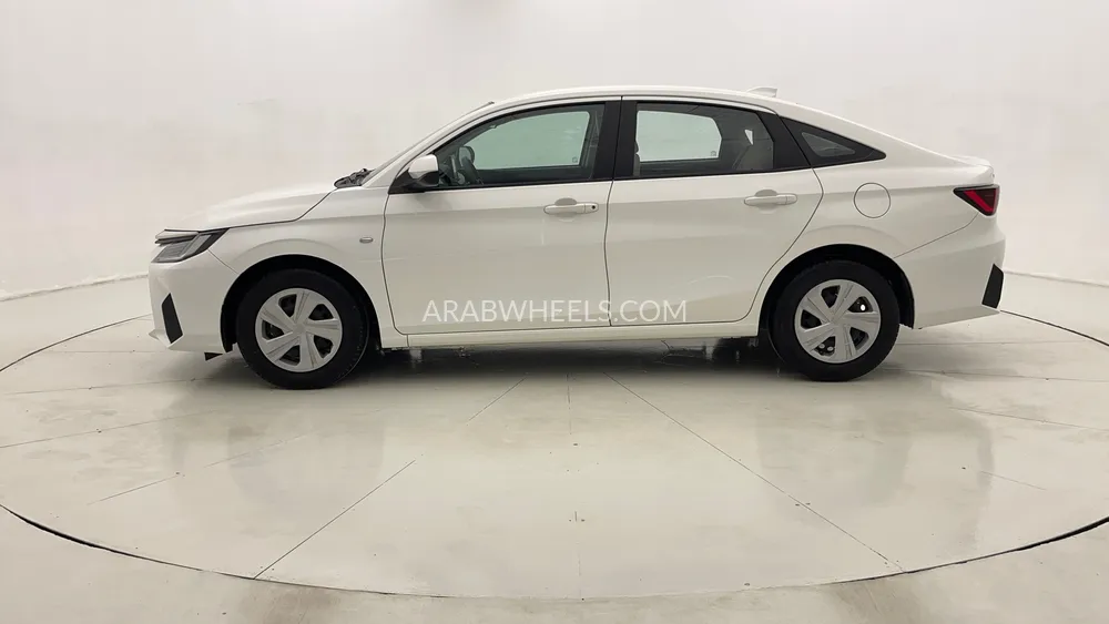 تويوتا يارس 2024 for Sale in دبي Image-6