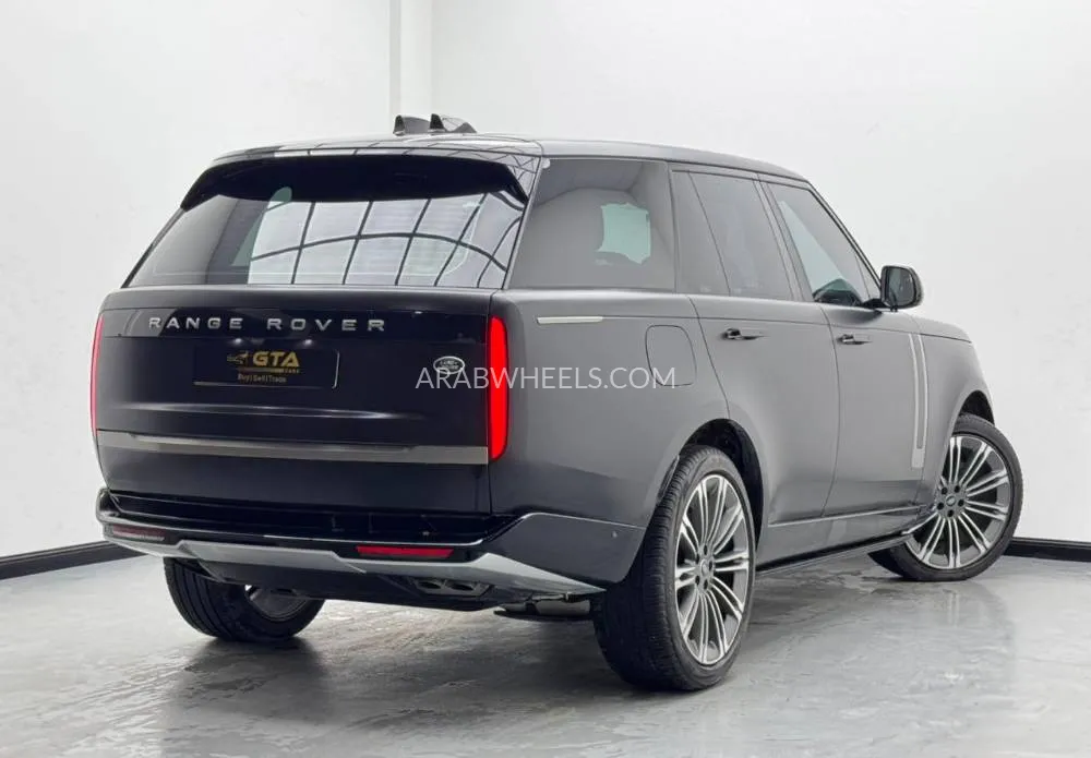 Land Rover Range Rover 2023 for Sale in Dubai Image-4