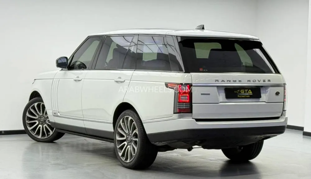 Land Rover Range Rover 2018 for Sale in Dubai Image-4