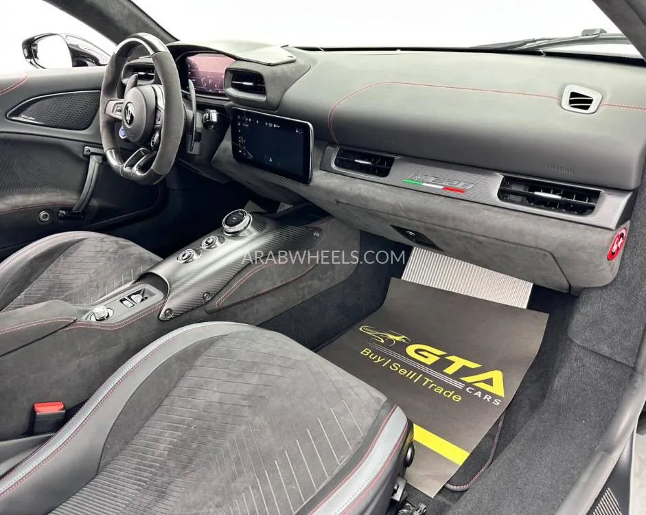 Maserati MC20 2022 for Sale in Dubai Image-12