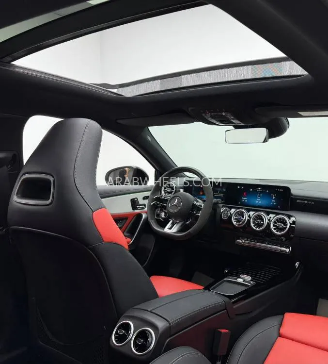 مرسيدس بنز كلاس A 2024 for Sale in دبي Image-10