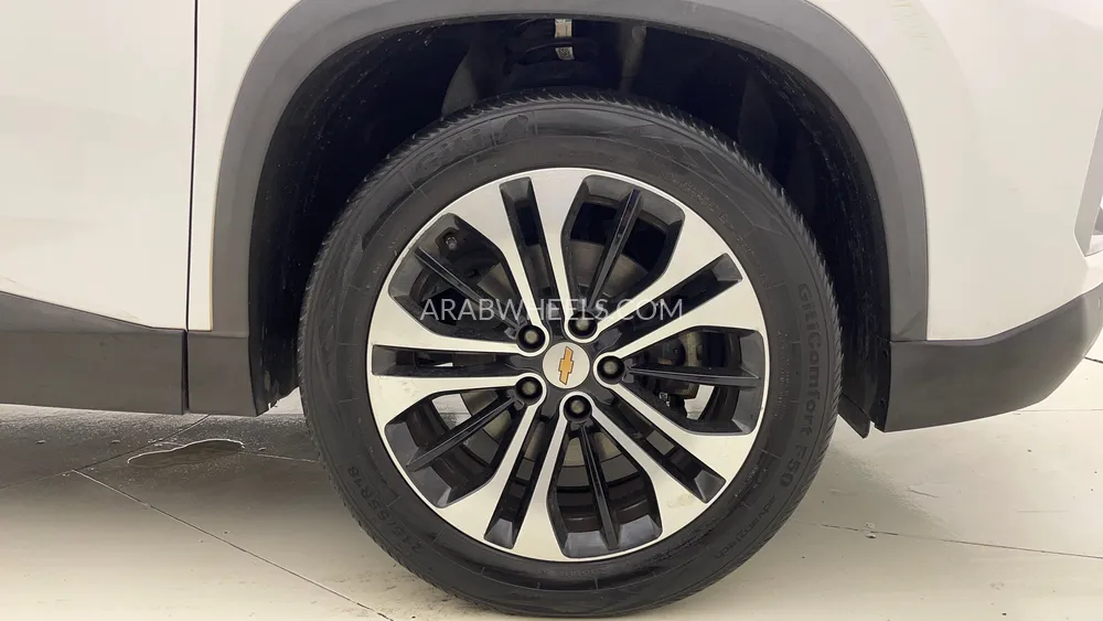 Chevrolet Captiva 2023 for Sale in Dubai Image-10