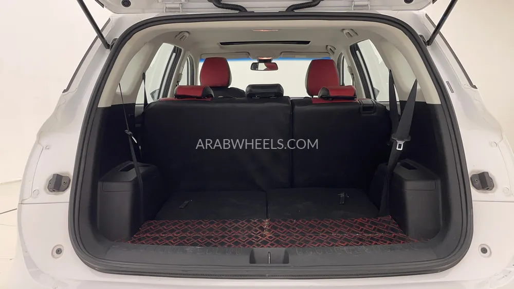 Chevrolet Captiva 2023 for Sale in Dubai Image-28