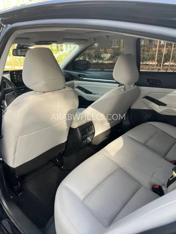 Nissan Altima 2023 for Sale in Ajman Image-7