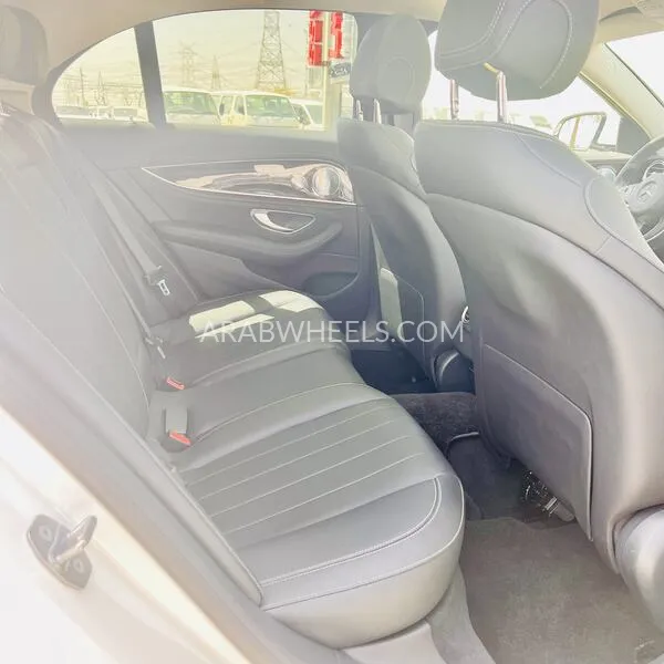 مرسيدس بنز كلاس E 2017 for Sale in دبي Image-11