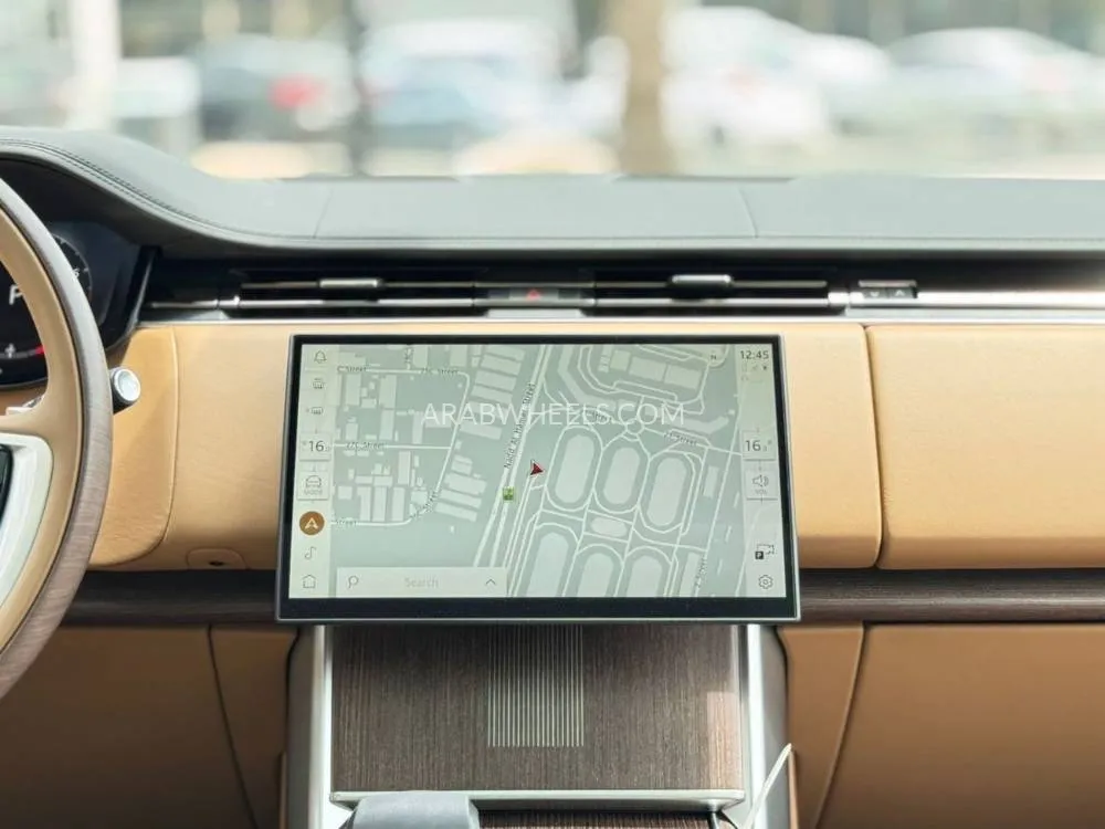 Land Rover Range Rover 2025 for Sale in Dubai Image-12