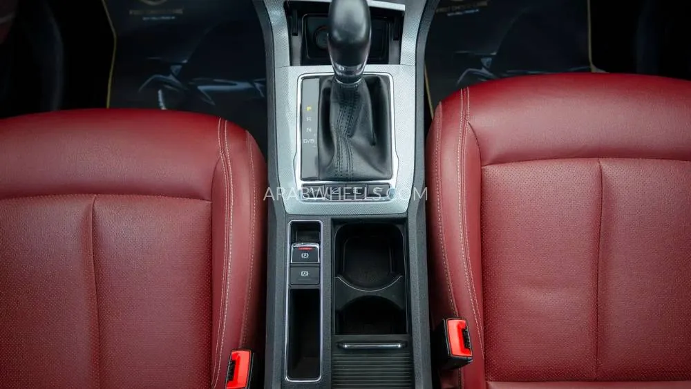 إم جي RX5 2022 for Sale in الشارقة Image-17