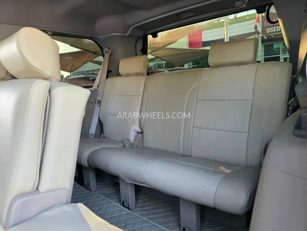 Nissan Armada 2010 for Sale in Sharjah Image-11