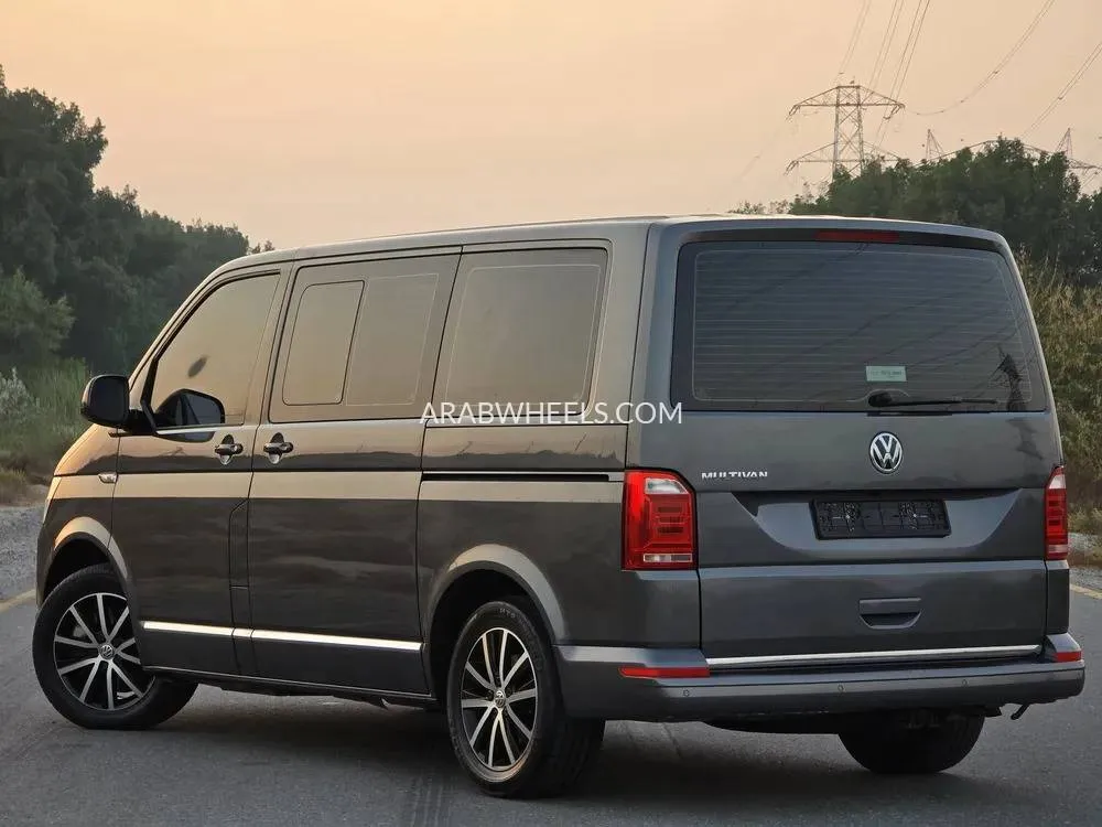 Volkswagen Multivan 2019 for Sale in Ajman Image-5