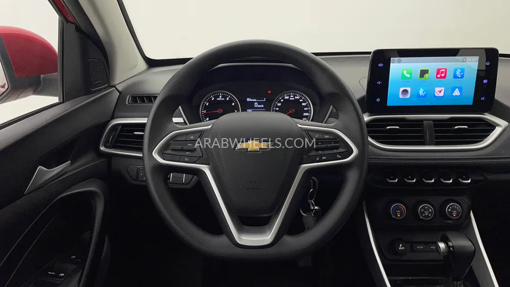 Chevrolet Captiva 2023 for Sale in Dubai Image-17