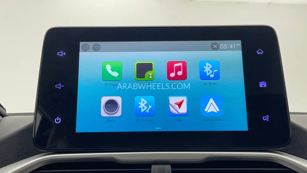 Chevrolet Captiva 2023 for Sale in Dubai Image-33