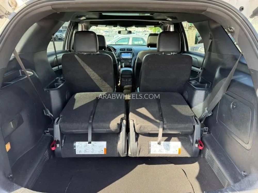 فورد إكسبلورر 2017 for Sale in الشارقة Image-17