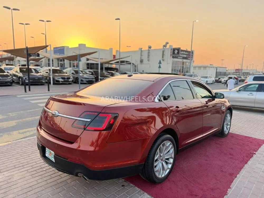 Ford Taurus 2014 for Sale in Sharjah Image-6