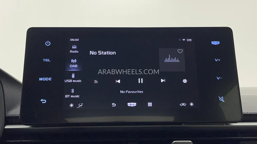 Geely Emgrand 2024 for Sale in Dubai Image-32