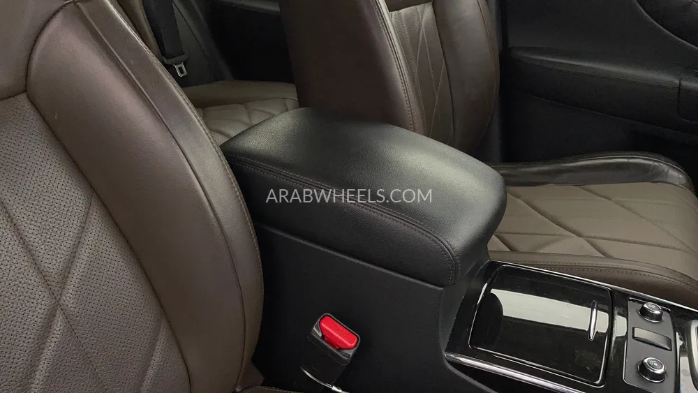 Infiniti QX70 2020 for Sale in Dubai Image-40