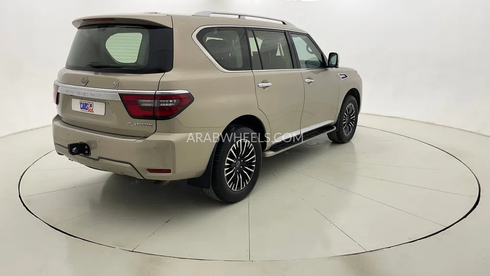 Nissan Patrol 2022 for Sale in Dubai Image-3
