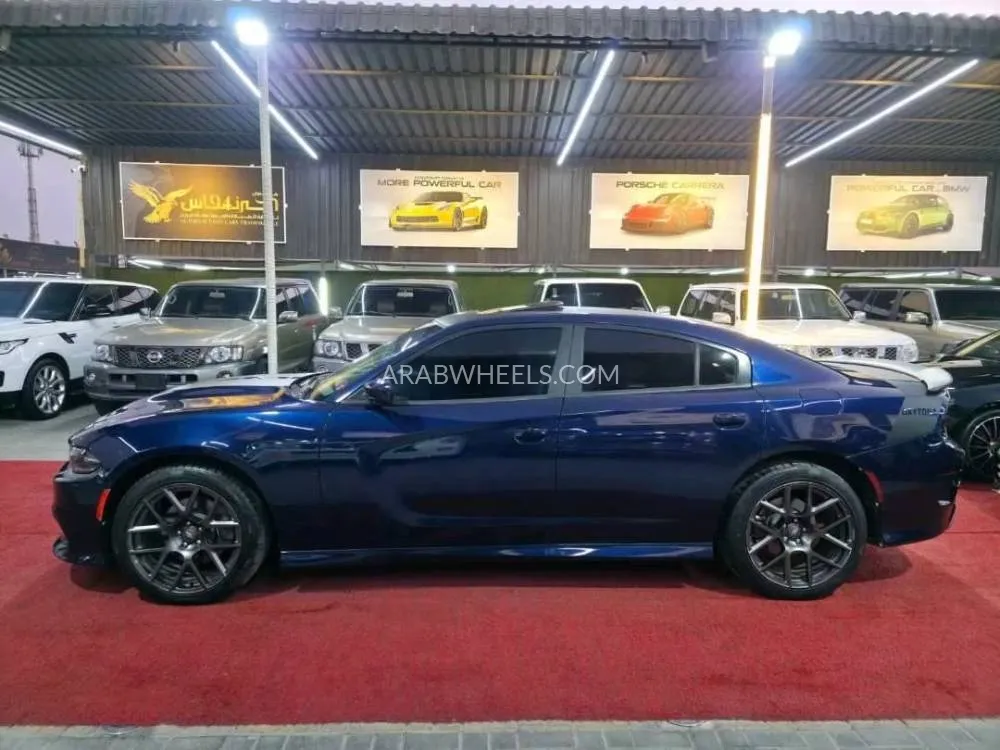 Dodge Charger 2017 for Sale in Ajman Image-4
