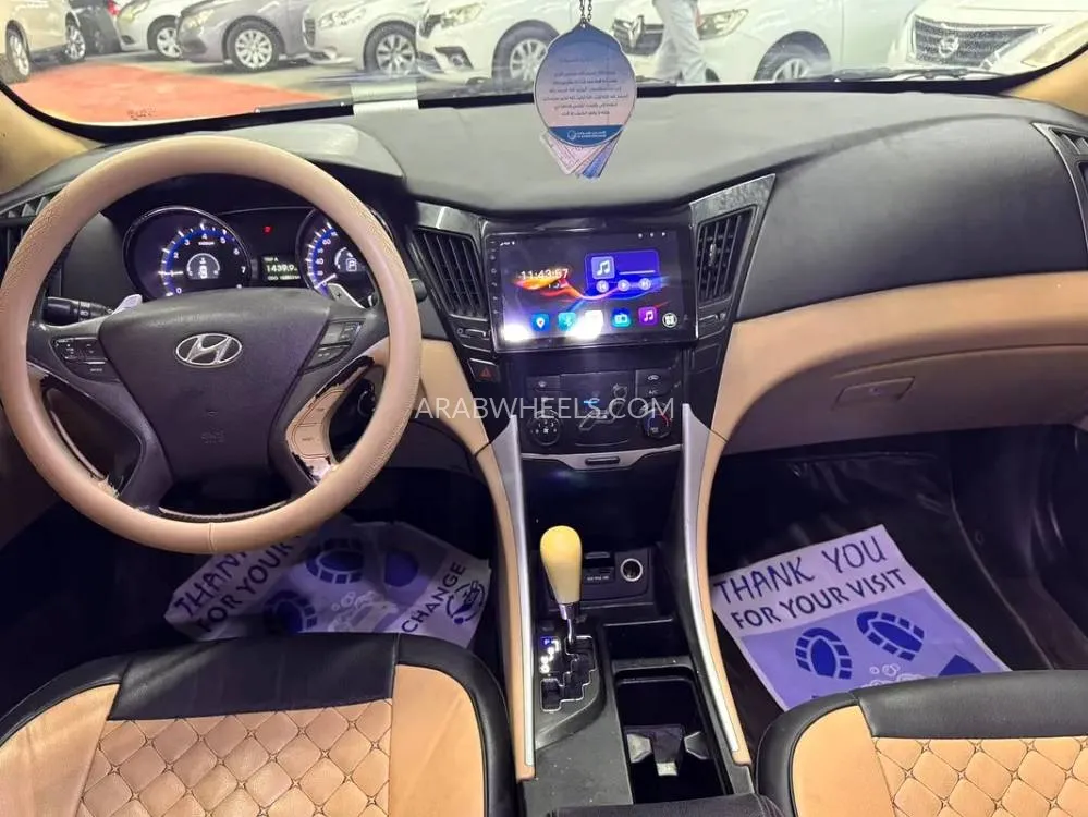 Hyundai Sonata 2011 for Sale in Ajman Image-4