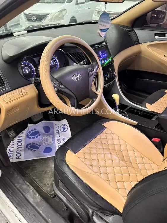 Hyundai Sonata 2011 for Sale in Ajman Image-6