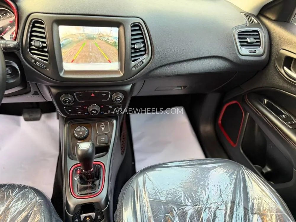 Jeep Compass 2018 for Sale in Sharjah Image-17