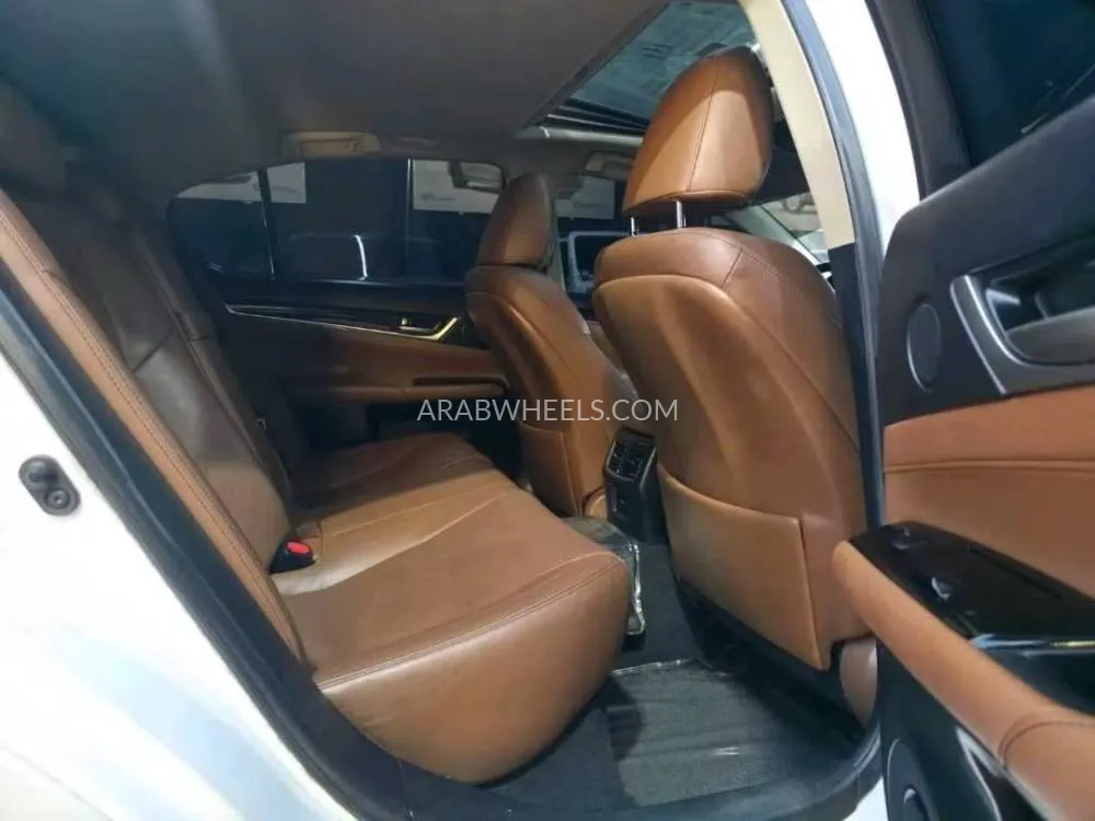 Lexus GS 2014 for Sale in Ajman Image-18