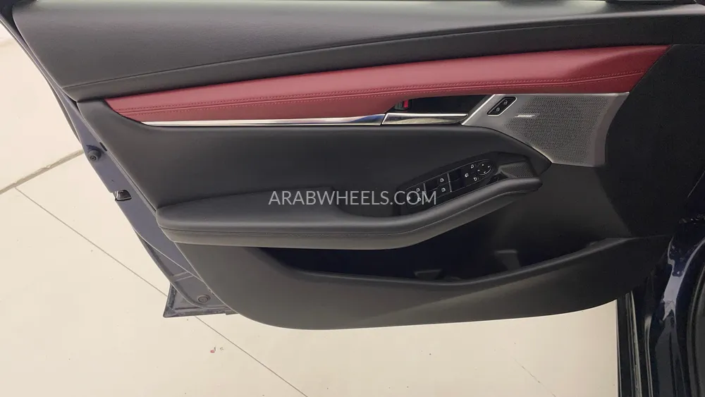 Mazda 3 2024 for Sale in Dubai Image-21