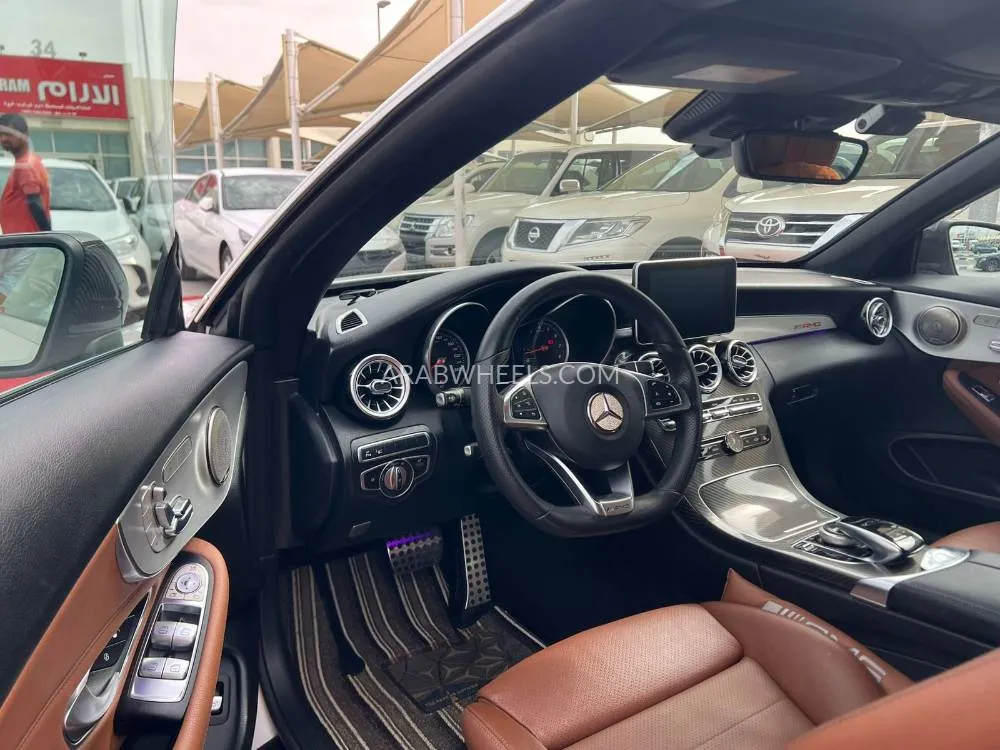 مرسيدس بنز كلاس C 2017 for Sale in الشارقة Image-9