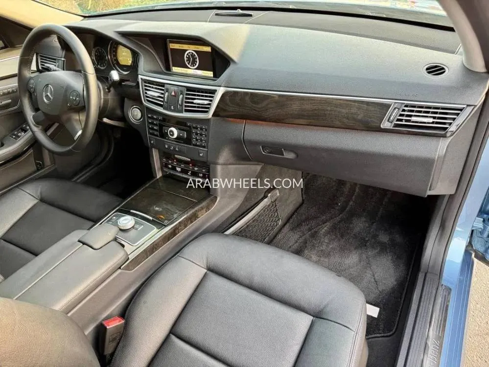 Mercedes Benz E Class 2010 for Sale in Dubai Image-10