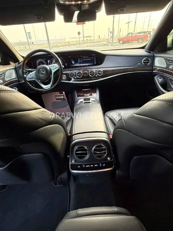 مرسيدس بنز كلاس S 2019 for Sale in أبو ظبي Image-9