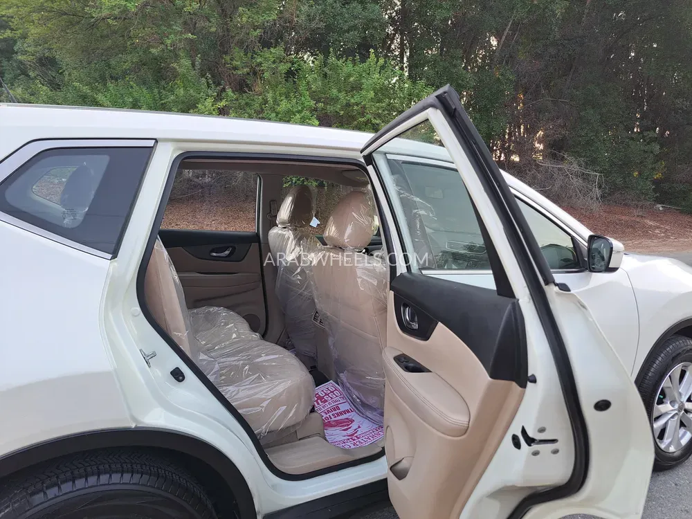 Nissan X-Trail 2015 for Sale in Sharjah Image-4