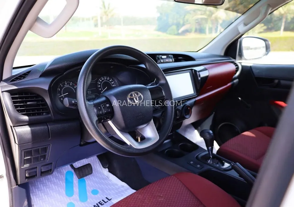 تويوتا هايلوكس 2022 for Sale in الشارقة Image-7