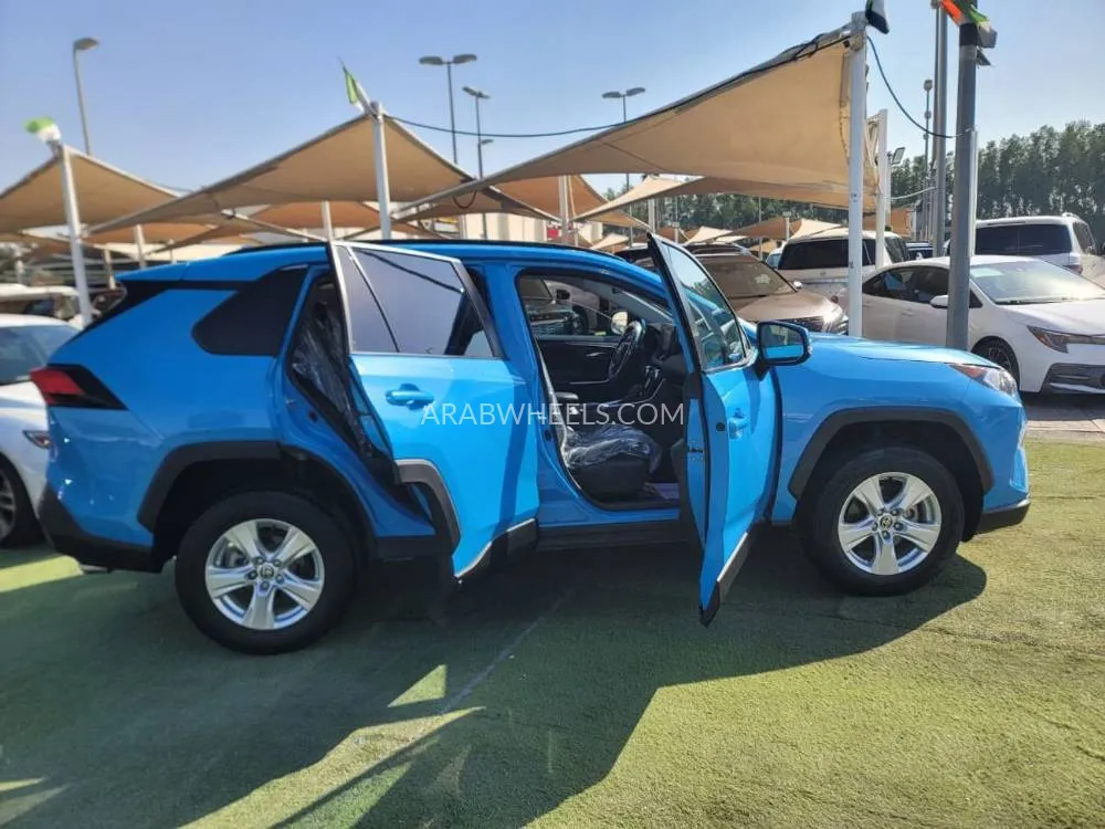Toyota Rav4 2021 for Sale in Sharjah Image-8