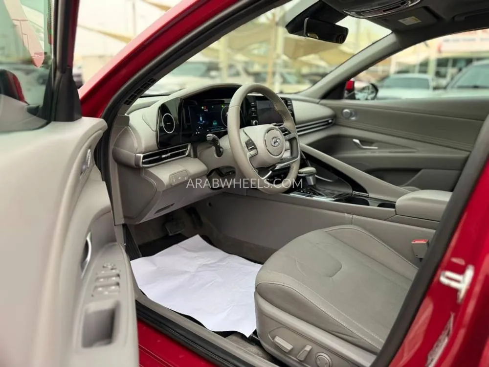 هيونداي إلنترا 2021 for Sale in الشارقة Image-8