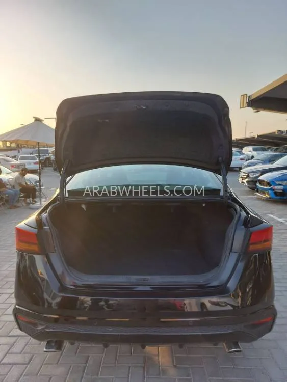 Nissan Altima 2021 for Sale in Sharjah Image-4