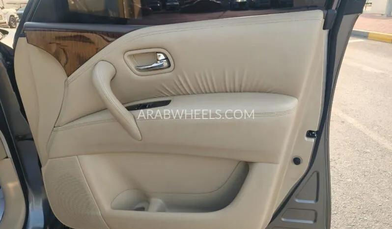 نيسان باترول 2016 for Sale in الشارقة Image-12