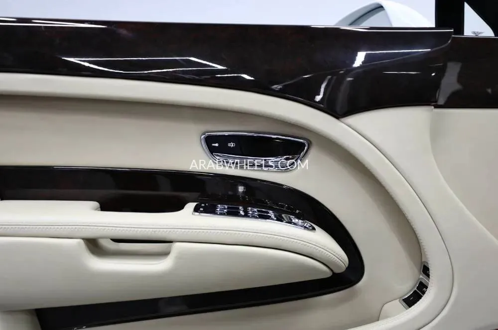 Bentley Mulsanne 2013 for Sale in Sharjah Image-5