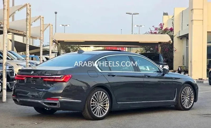 بي إم دبليو الفئة السابعة 2022 for Sale in الشارقة Image-15